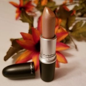 MAC "All I Want* Lipstick 🌟LIMITED EDITION🌟